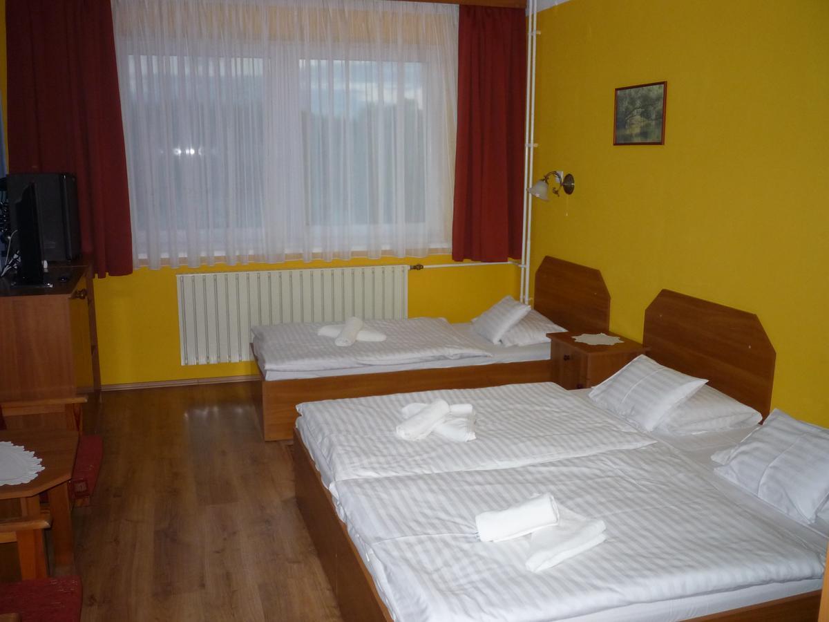 Hableany Hotel Tiszafüred Buitenkant foto